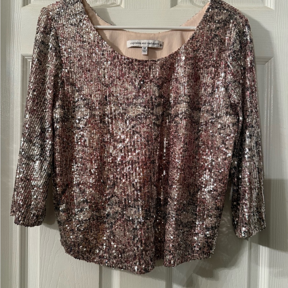 cupcakes & cashmere Rose and Silver Sequin Scoop Neck Top M